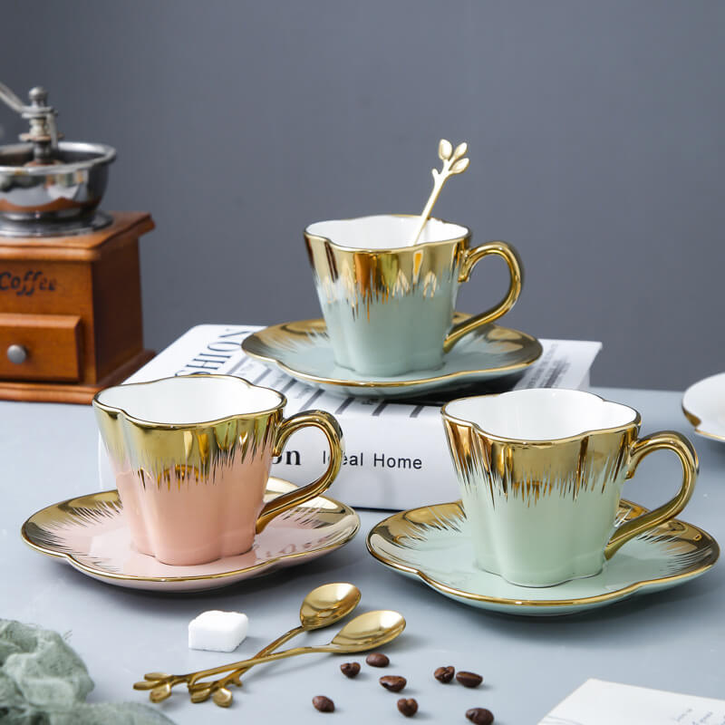 Lighteme Petal Gold Edge Ceramic Cup and Saucer