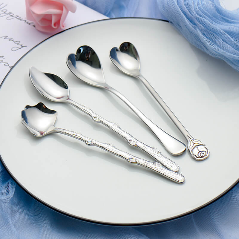 Ensemble de cuillères à dessert Lighteme en acier inoxydable en forme de plante