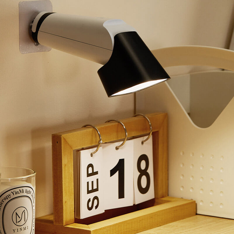 Tragbare Schreibtischlampe mit Ladefunktion von Lighteme