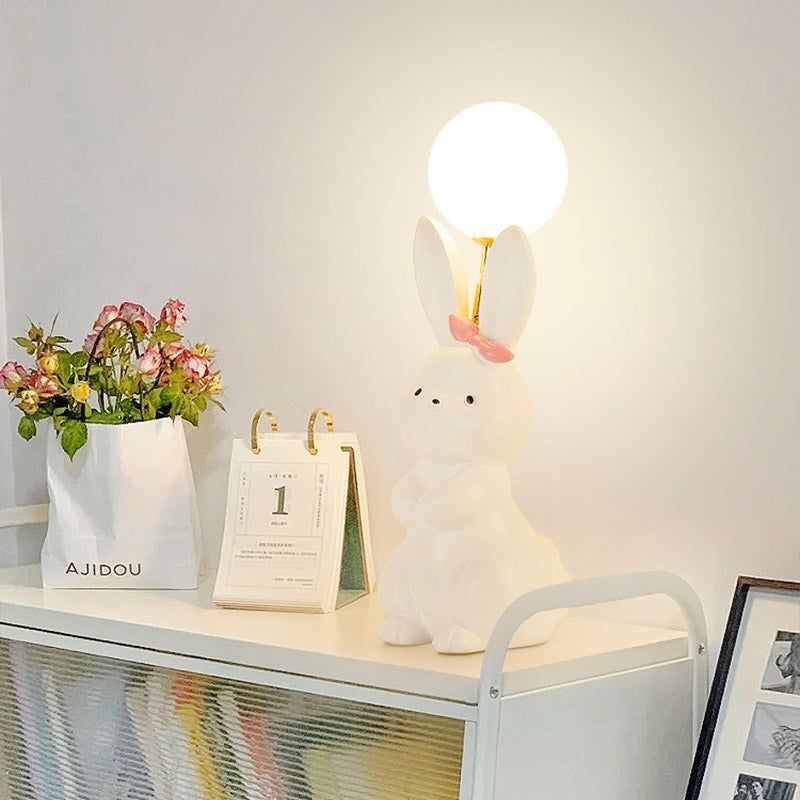 Lampe de table Lighteme en plumes de lapin
