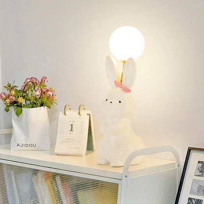 Lampe de table Lighteme en plumes de lapin