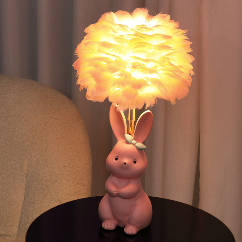 Lampe de table Lighteme en plumes de lapin
