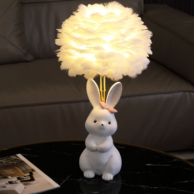Lampe de table Lighteme en plumes de lapin
