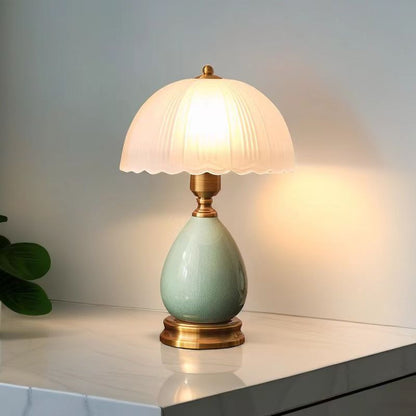 Lampe de table rétro en céramique Lighteme