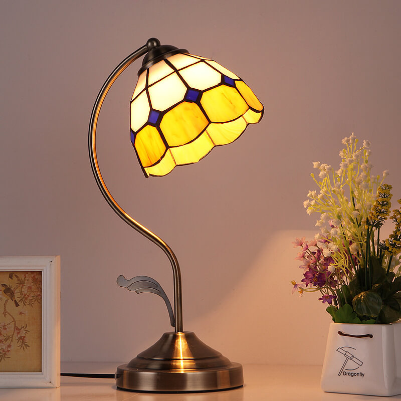 Lampe de table Tiffany rétro en verre Lighteme