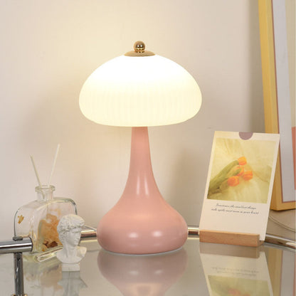 Lighteme Romantische Tischlampe im Creme-Stil