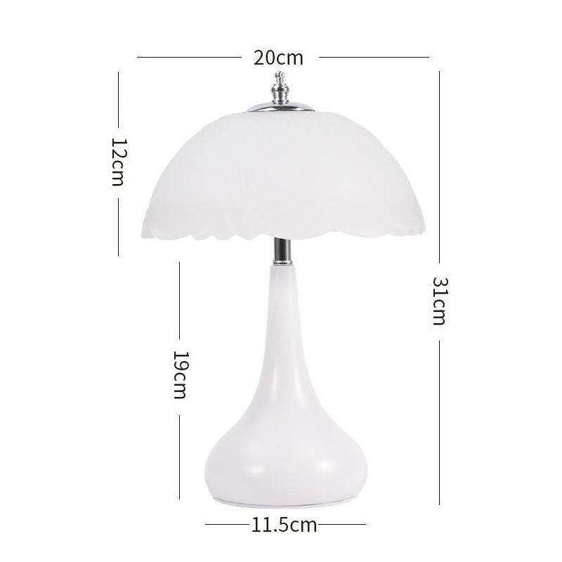 Lighteme Romantische Tischlampe im Creme-Stil