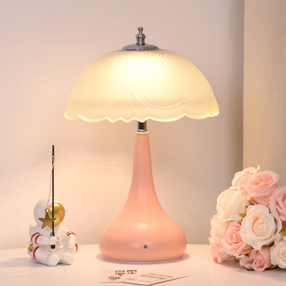 Lighteme Romantische Tischlampe im Creme-Stil
