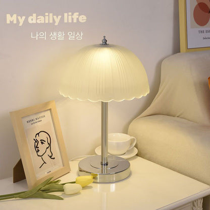 Lighteme Simple Petal Tischlampe