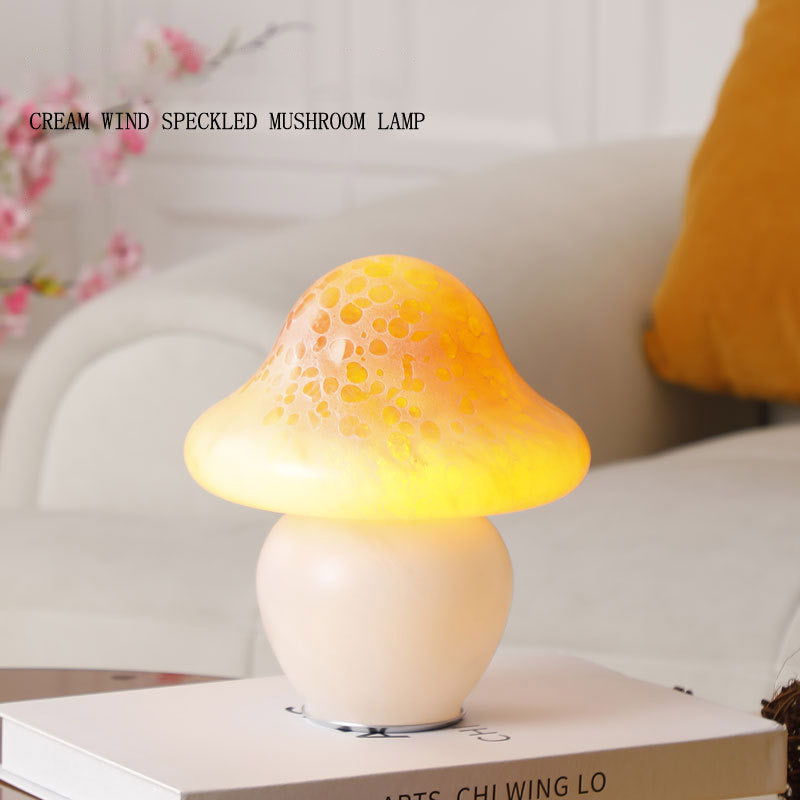 Lighteme Spotted Mushroom Lamp