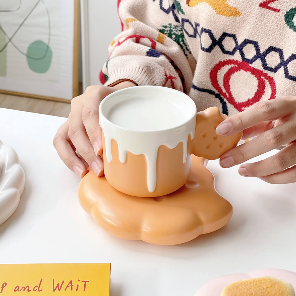 Lighteme Spring Biscuit Keramiktasse und Untertasse