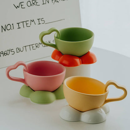 Lighteme Spring Clouds Keramiktasse und Untertasse