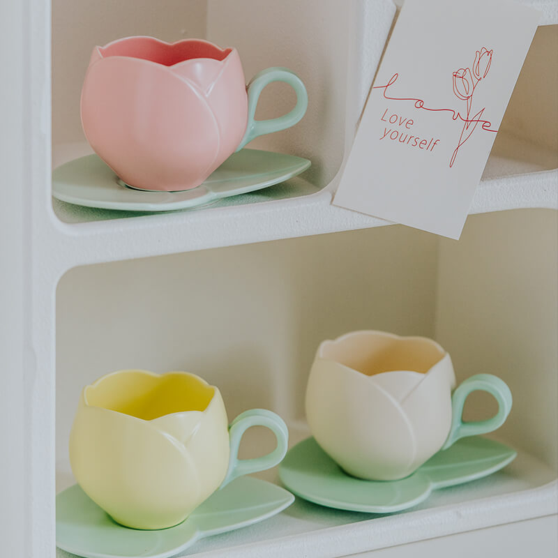 Lighteme Spring Tulip Keramiktasse und Untertasse