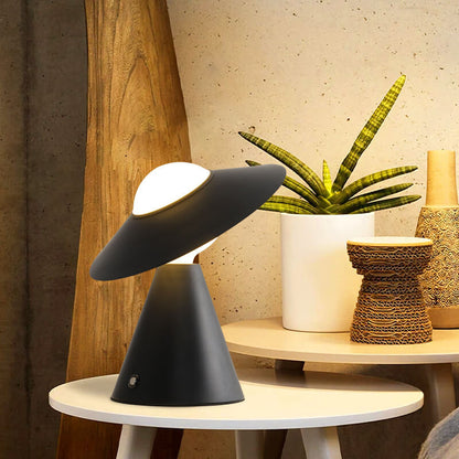 Lighteme Straw Hat Table Lamp