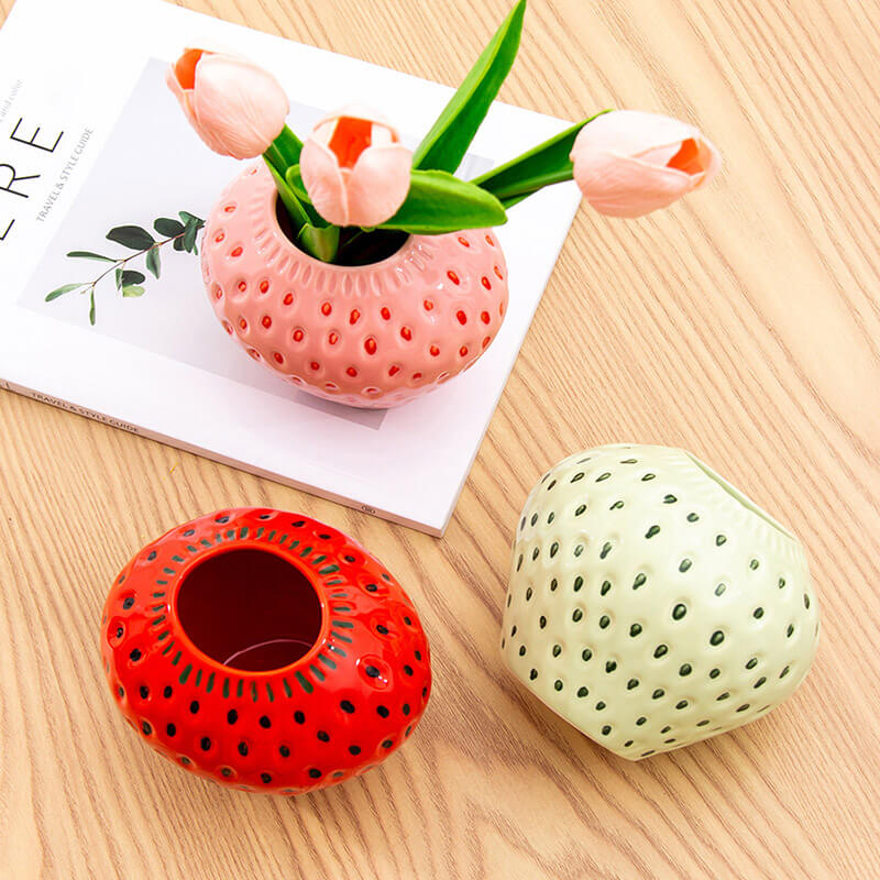 Lighteme Strawberry Ceramic Vase