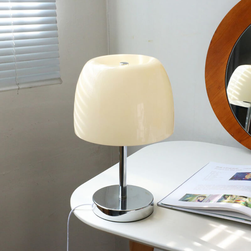 Lampe de table vintage en verre Lighteme