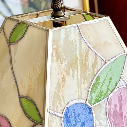 Lampe de table vintage en vitrail Lighteme
