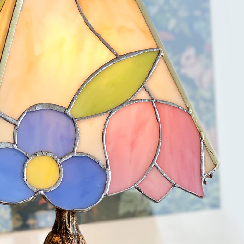 Lampe de table vintage en vitrail Lighteme