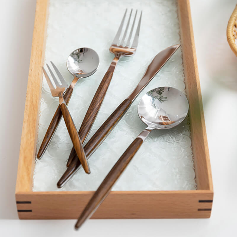 Lighteme Wooden Handle Flatware 5 Pcs Set