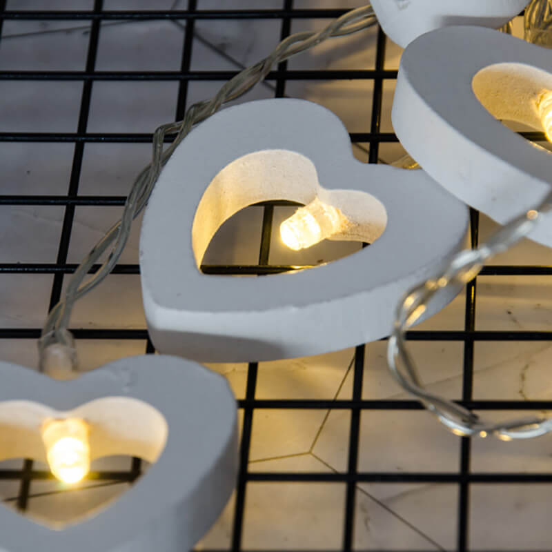Lighteme Lichterkette in Herzform aus Holz