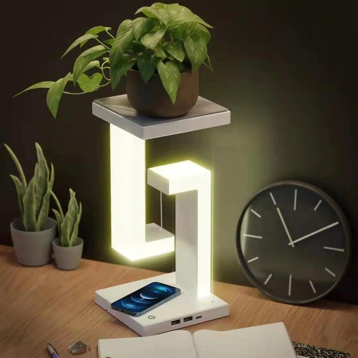 Lighteme Suspended Anti-Schwerkraft-Schreibtischlampe mit kabelloser Aufladung