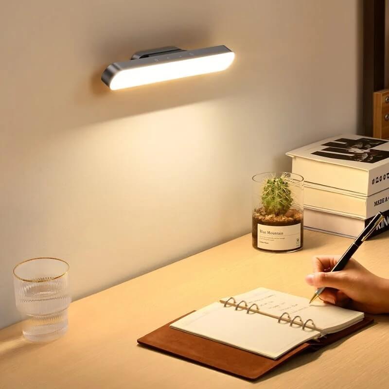 Lampe de table magnétique à intensité variable Lighteme 