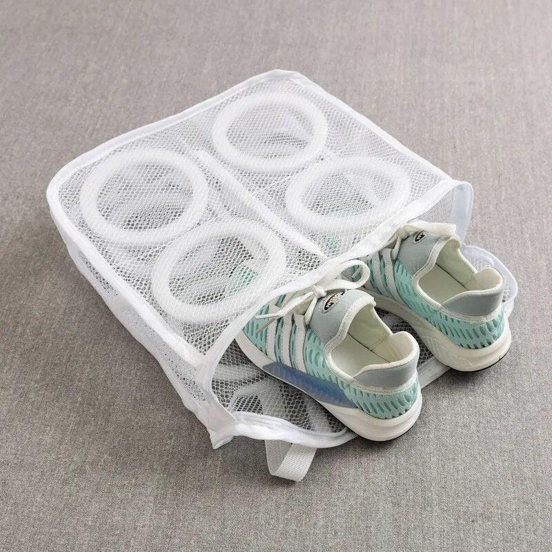 Lighteme Schuhputzbeutel. Lassen Sie Ihre Schuhe bei jedem Waschen intakt!