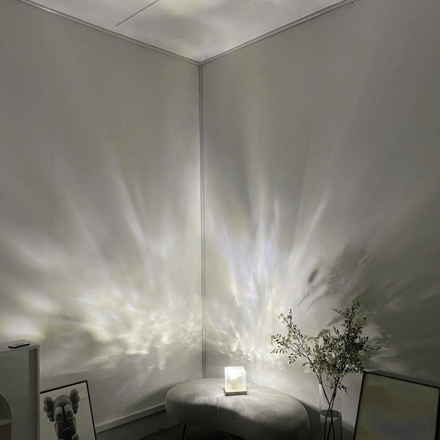 Projecteur d'aurores boréales Lighteme - Profitez des aurores boréales dans le confort de votre chambre !