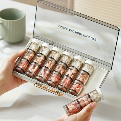 Tragbare Pillendose mit großem Fassungsvermögen von Lighteme für die Woche
