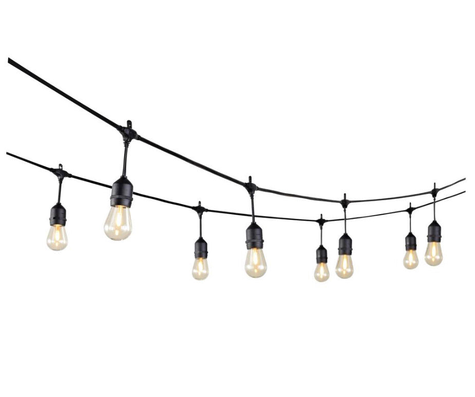 Lighteme 24 Fuß wasserdichte LED-Lichterkette, 12 Glühbirnen, Plug-In 