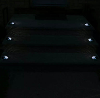 Lighteme Schwarzes Deck Solarbetriebenes LED-Arbeitslicht, 4er-Pack