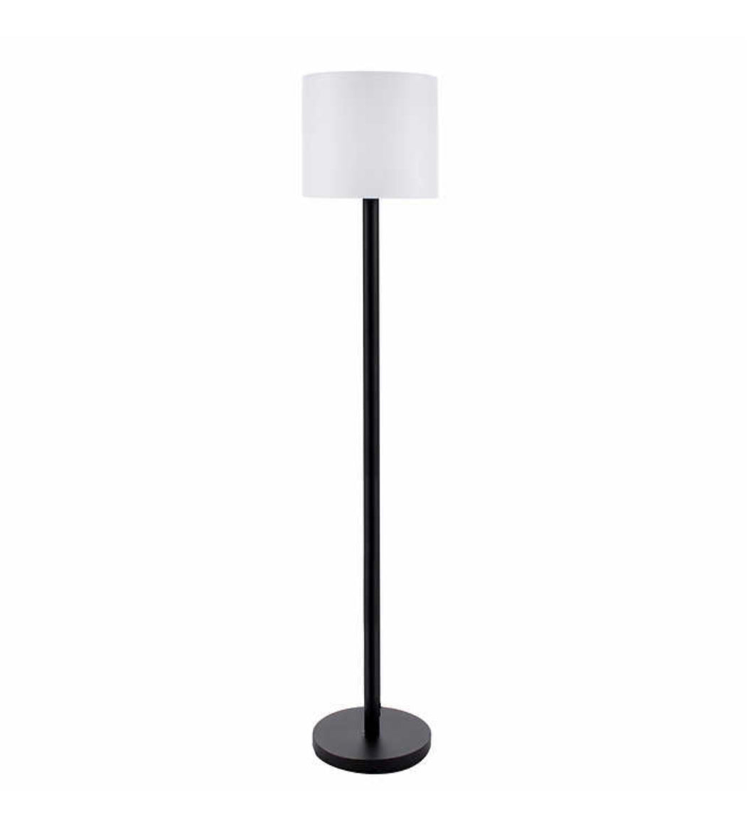 Solarbetriebene Terrassen-Stehlampe für den Außenbereich von Lighteme