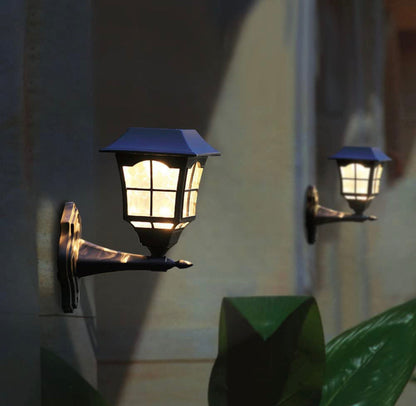 Lighteme Lot de 4 lanternes murales solaires d'extérieur 15 lumens Luminaire LED solaire d'extérieur de Noël avec kit de montage mural 