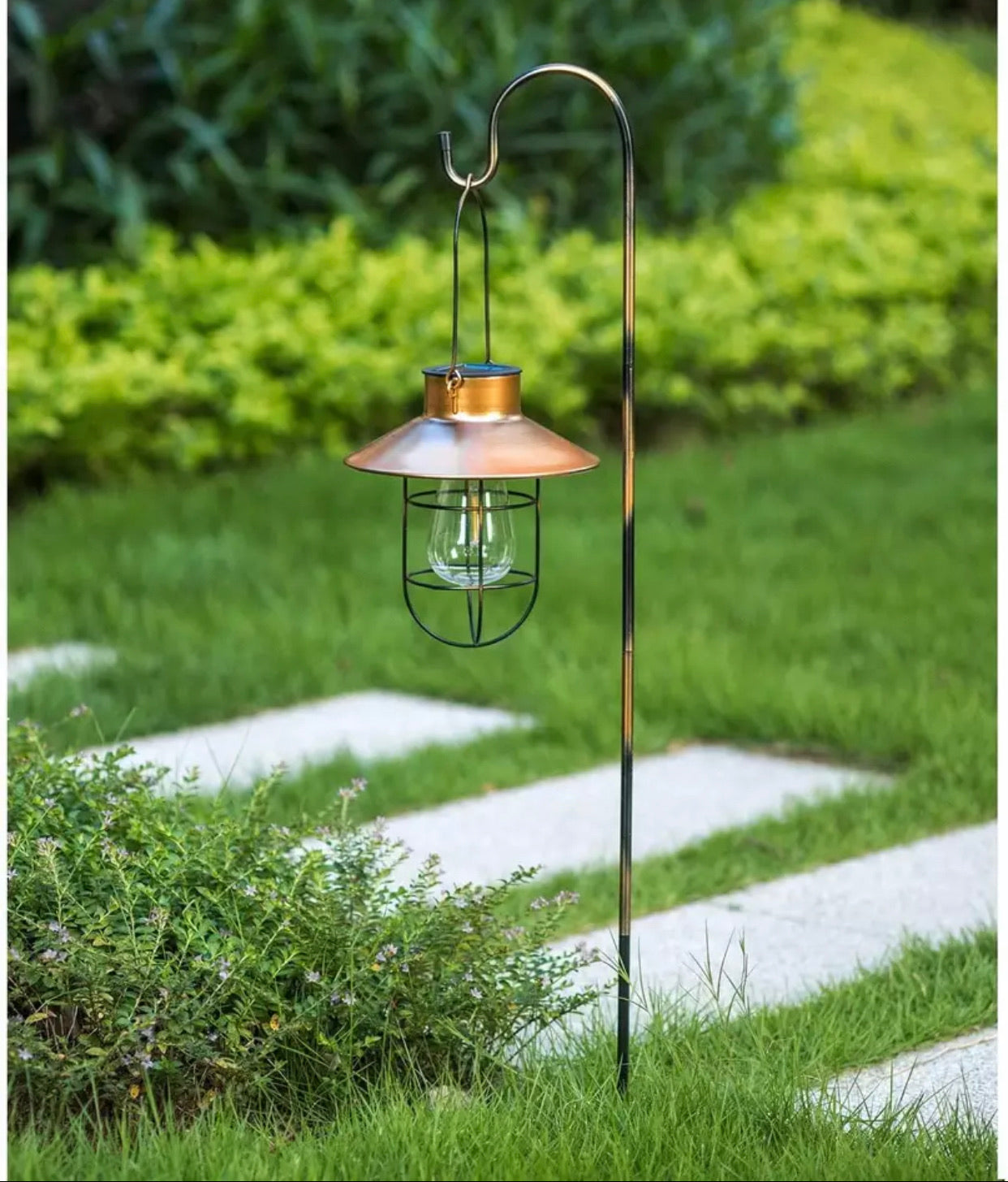 Lighteme Solar-Laterne zum Aufhängen mit Hirtenhaken, 78,7 cm 