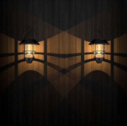 Lighteme 2er-Pack Solar-Sicherheits-Hängelaternen, Wand-/Verandaleuchten, 15 Lumen, schweres Glas und Edelstahl