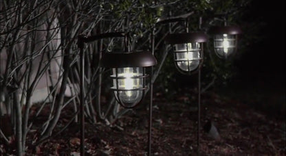 Lampes solaires LED suspendues Lighteme sur poteau métallique Shepherds Hook (lot de 4)