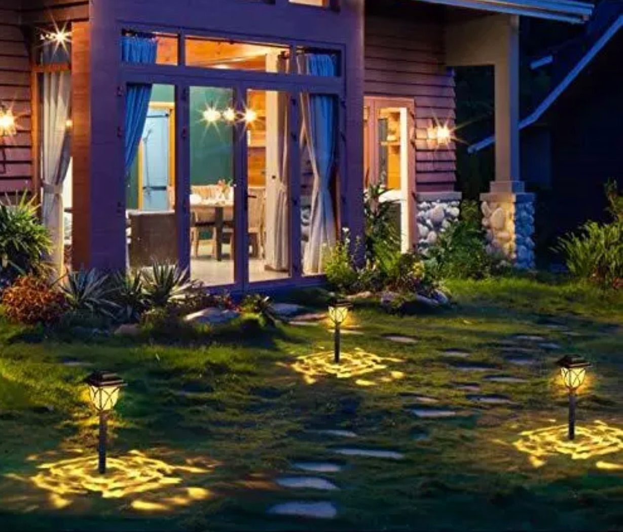 Lot de 8 lampes solaires LED Lighteme, grandes lampes d'extérieur rotatives jusqu'à 10 lumens 