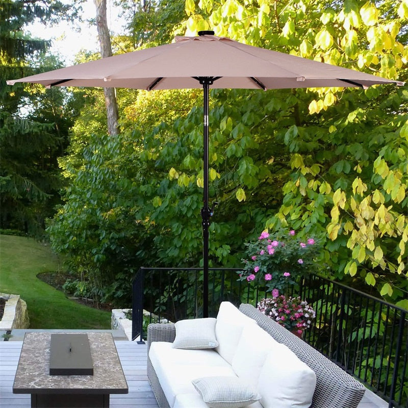 Parasol de patio solaire Lighteme de haute qualité de 10 pieds avec manivelle, lumières LED à énergie solaire, 8 parasols de plage extérieurs de protection UV fermes