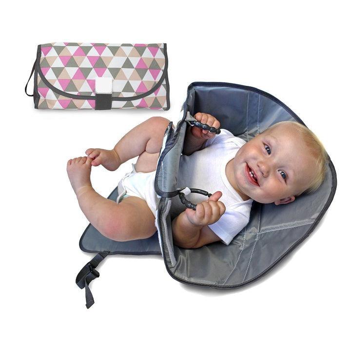 Lighteme No-mess Baby – bietet alle Vorteile eines tragbaren Wickeltisches und eines Windelhalters